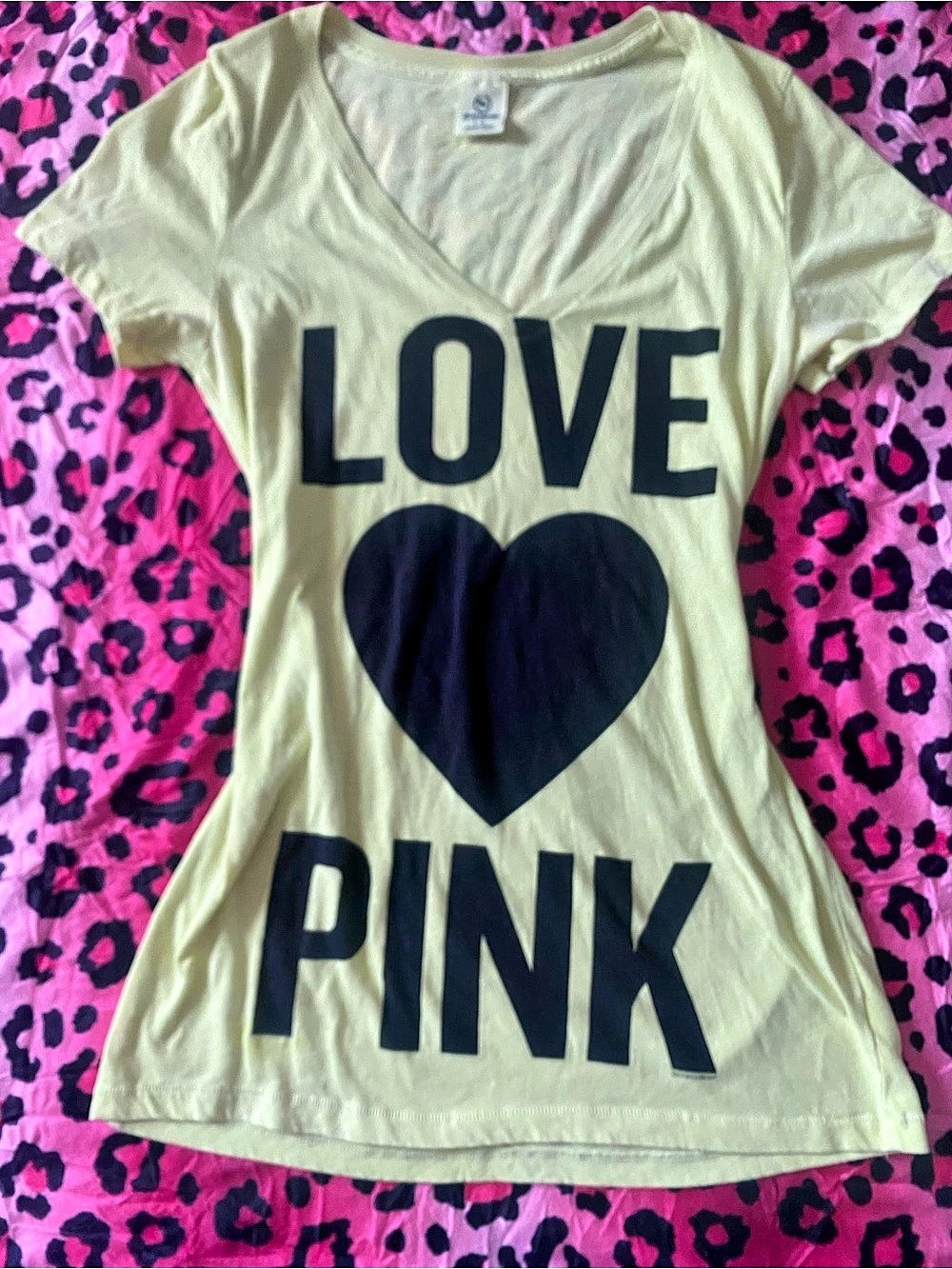 Victoria's Secret PINK Y2K Woman’s Graphic Tee Size Large